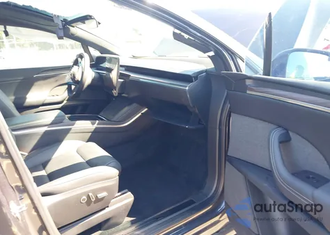 2024 Tesla Model X from USA, damaged, VIN 7SAXCDE55RF443683